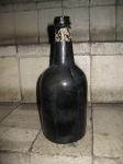 150-летняя винная бутылка